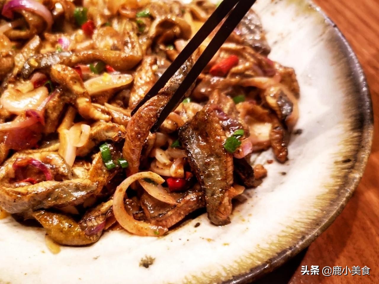 冬天此鱼孩子要多吃,维生素A是牛肉125倍,价格不贵护眼补脑