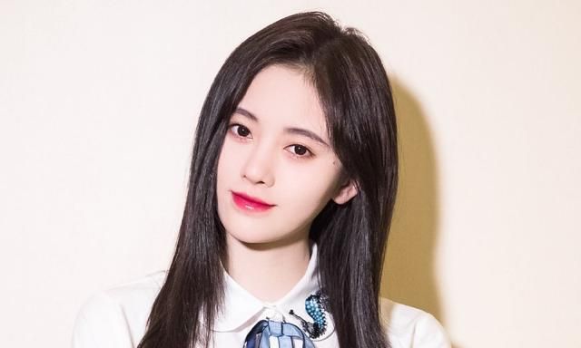 女生脸上有三个缺点会越来越好看,女孩子脸上有这3个特征