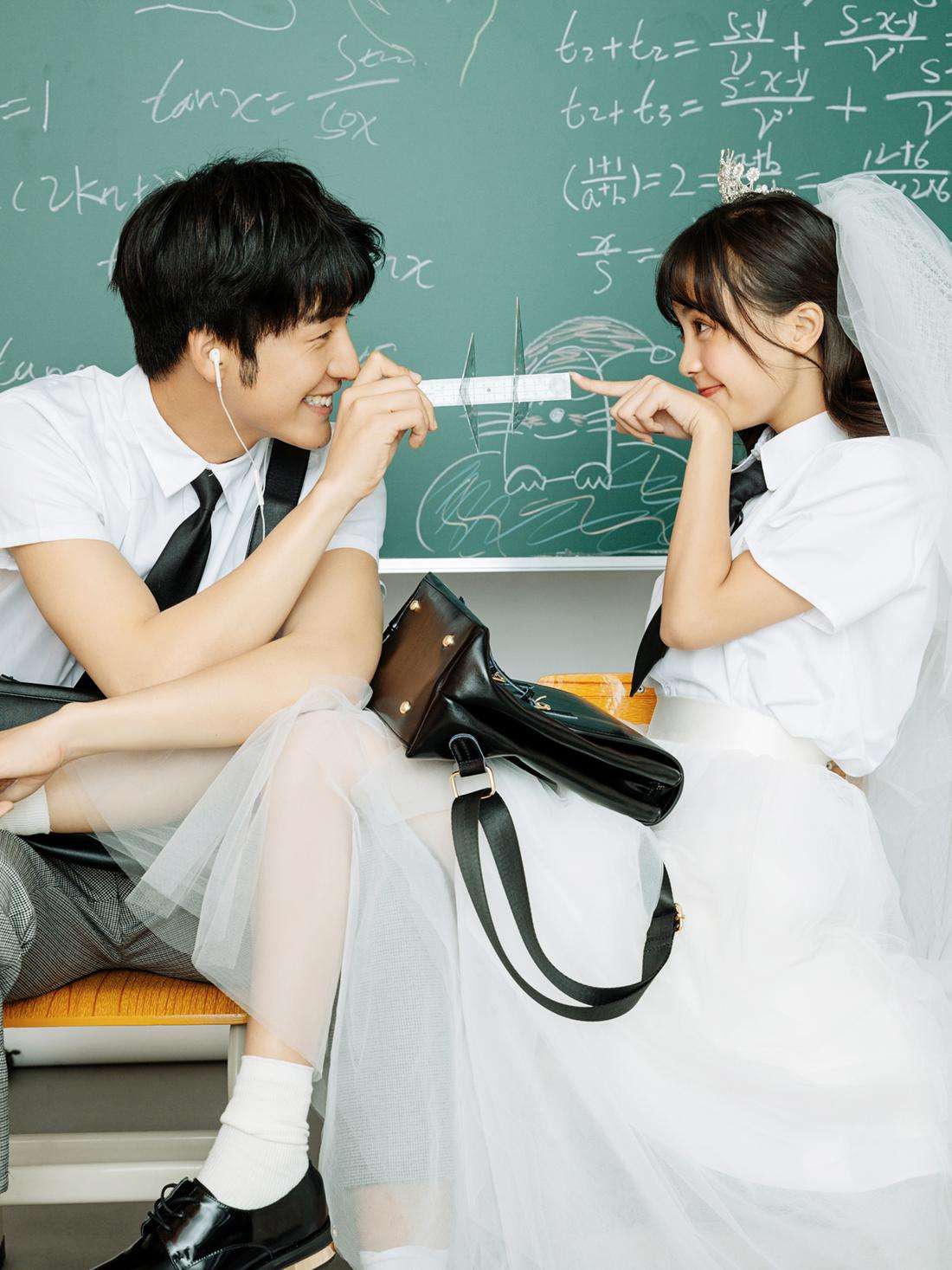 毕业班27名男生穿西装，给班里唯一女生备婚纱，只为圆她心中梦