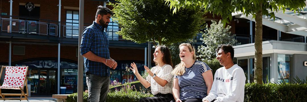 去英国留学读本科要多少钱,留学英国读本费用明细