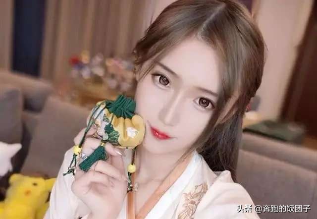 每天分享直播知识经验和技巧,8个直播小技巧让你不冷场