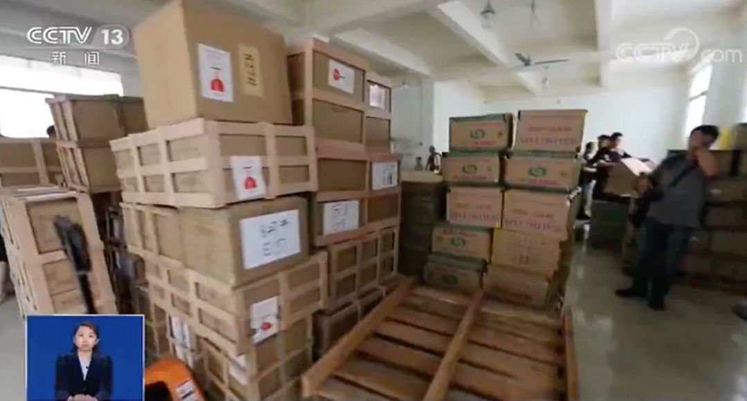 国外的名牌包是真的吗,几百元买奢侈品包