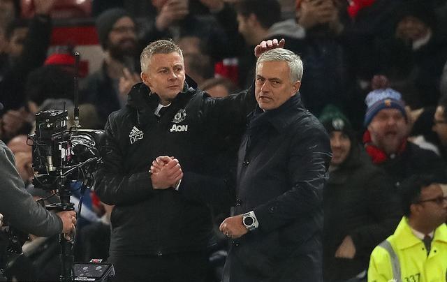 曼联对阵莱斯特城出现重大失误,曼联对莱斯特城