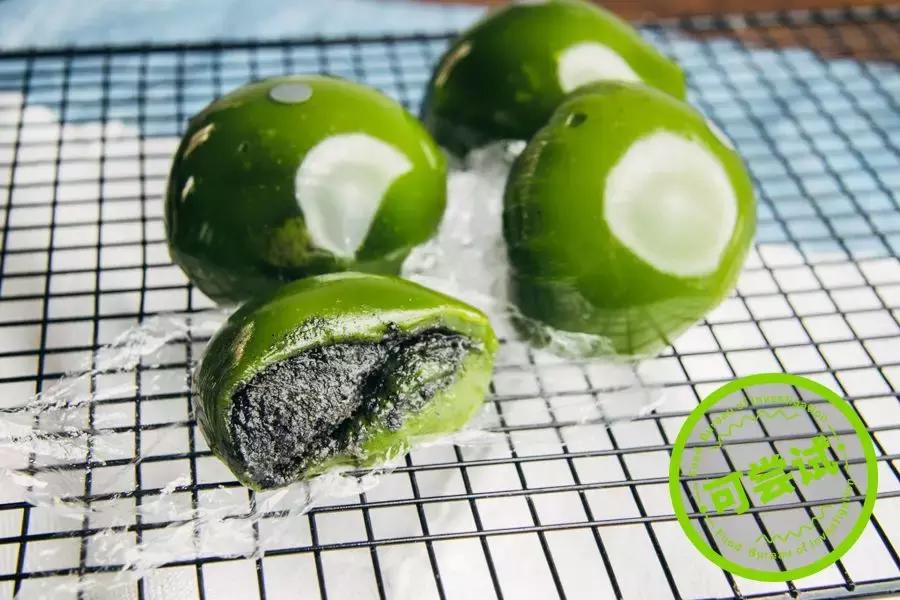 这两家朴实的青团,秒掉了市面上各种作妖对手...