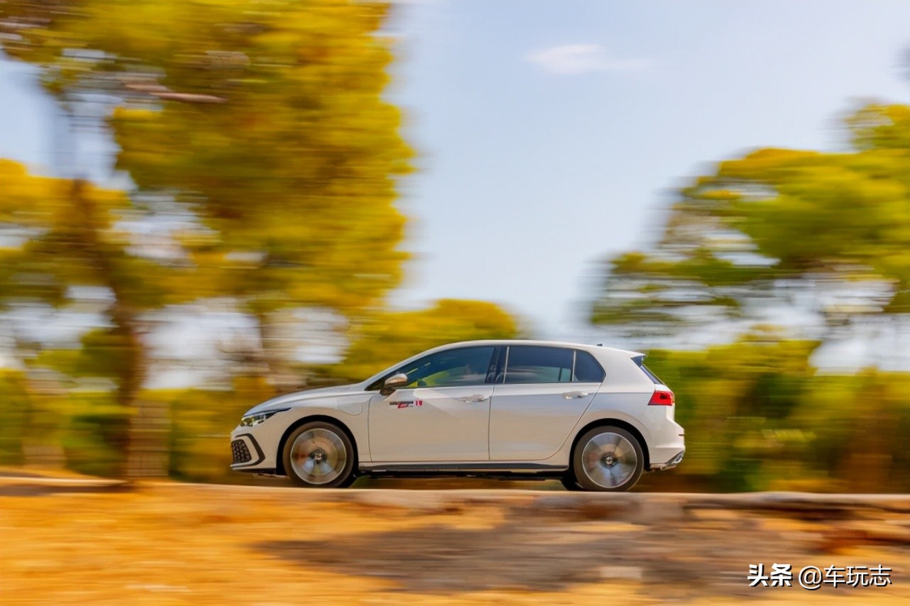 试驾大众高尔夫gti,第八代高尔夫1.4t