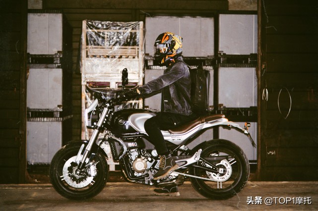 qjmotor逸550性能测评,qjmotor逸550复古摩托评测