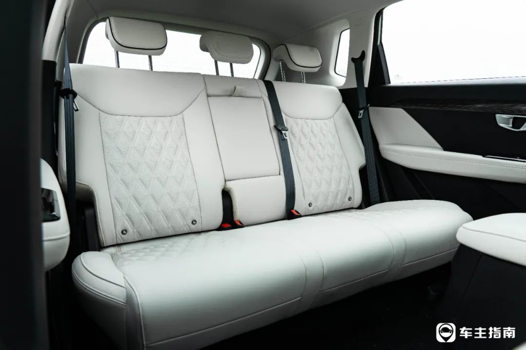 爸爸都称好,谁还敢说五菱配不上周迅?