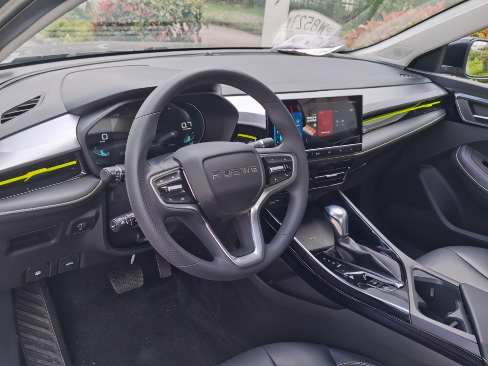 推荐顶配车型新款荣威i5购车指南,荣威i5口碑