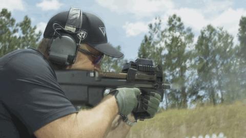 说到PDW你首先想到的就是它——比利时P90单兵自卫*器武**