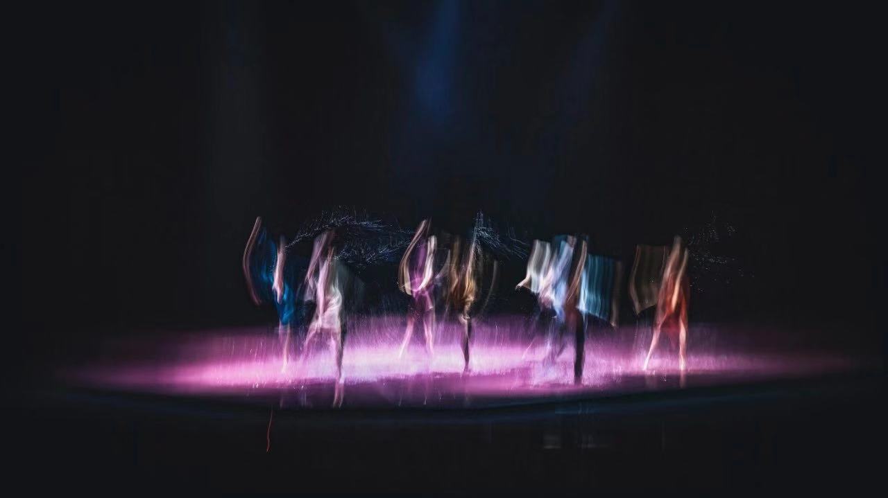 《大饭店》×玮言服饰丨时尚与艺术相撞，一场审美的贴身肉搏