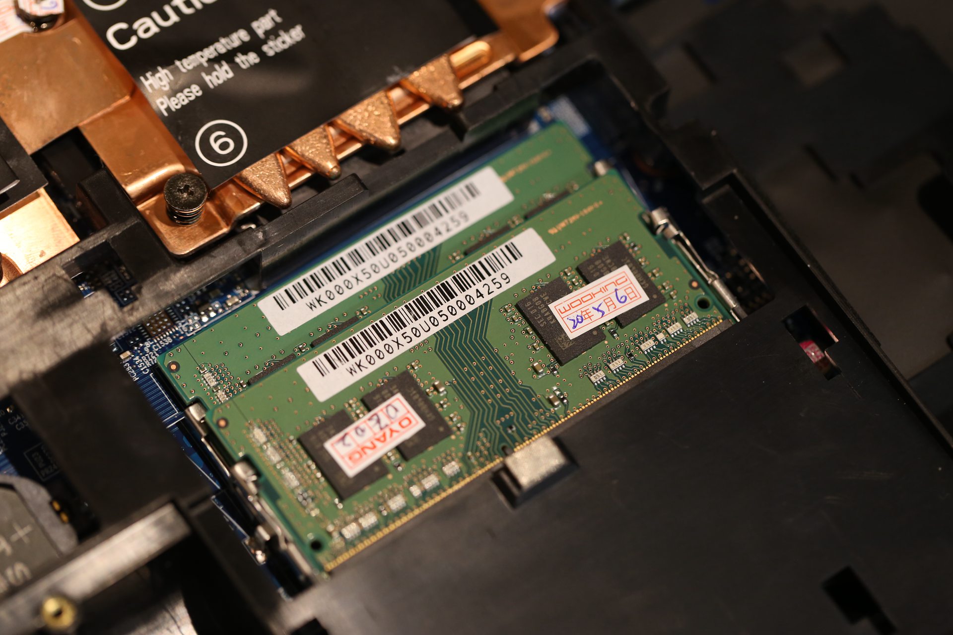 性能爆表！把台式机CPU装进笔记本，X5空妖R93900拆机评测