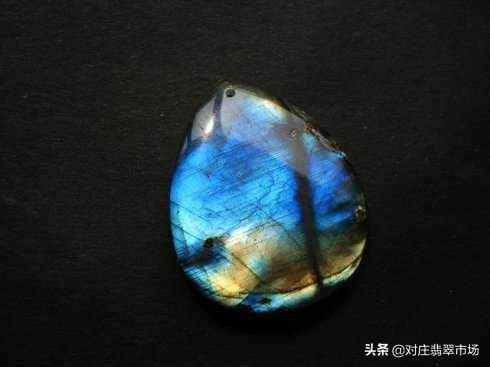 宝石必须具备的三大特征,如何在自然光下鉴别宝石