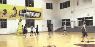 鹿晗的足球水平,鹿晗踢足球到底什么水平