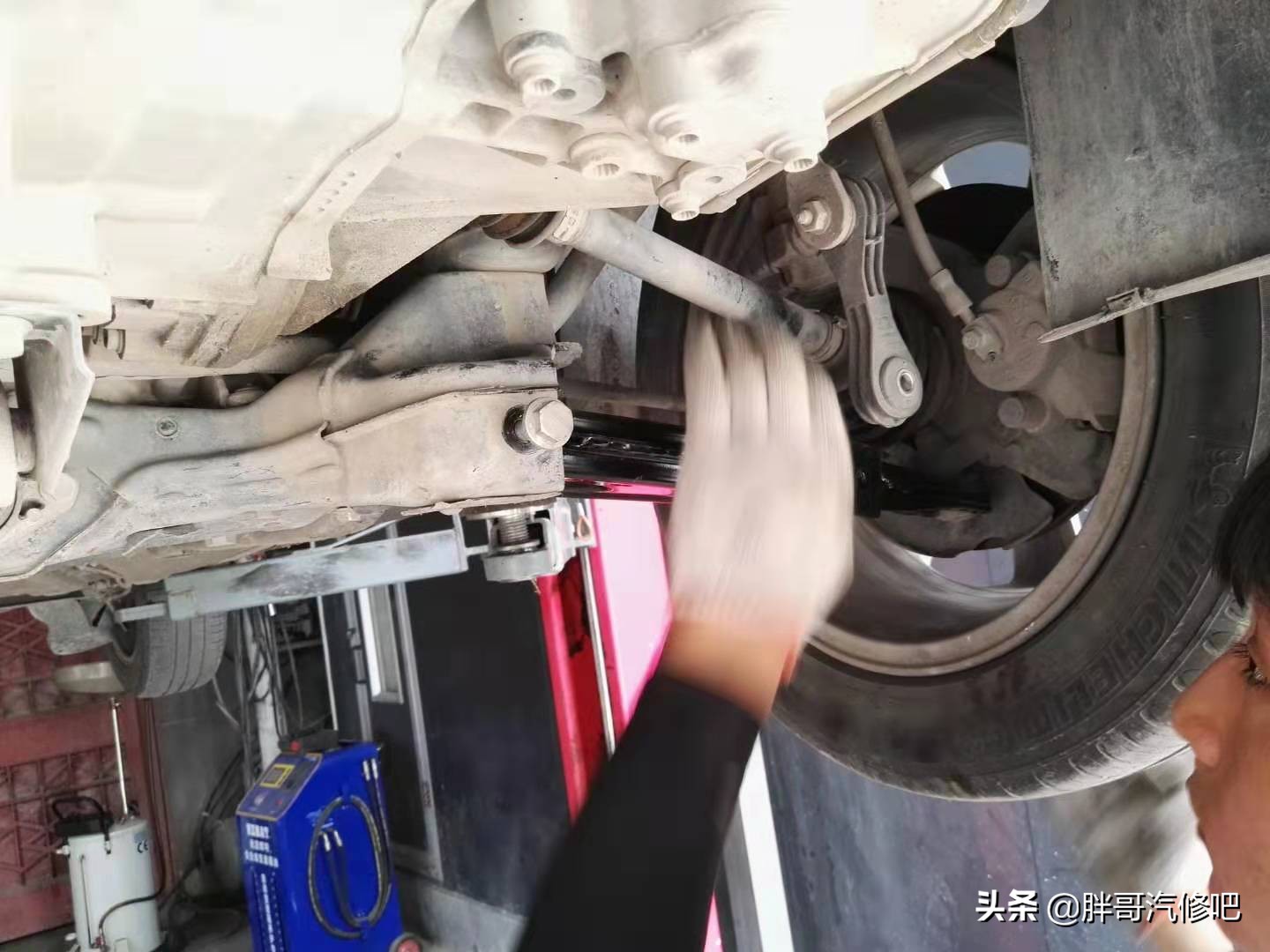 大众朗逸踩刹车偶发抖动,朗逸刹车踩死车会抖动厉害