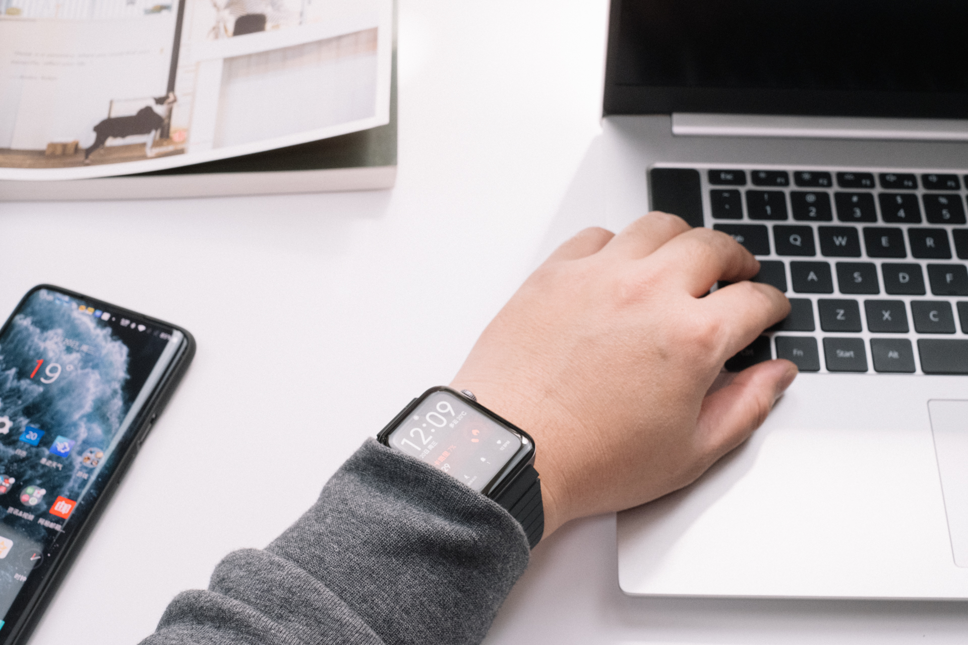 小米手表一代变成applewatch,小米手表和applewatch3选哪个