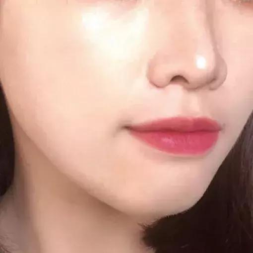 一键磨皮拯救无数卡粉的粉底液,磨皮滤镜粉底液