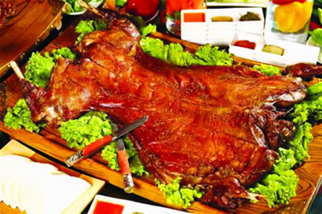 美食推荐齐鲁风味烤全羊,来疆回味烤全羊
