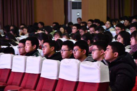 文科or理科？成外高新实力派校长李俊现场为莘莘学子指点迷津！