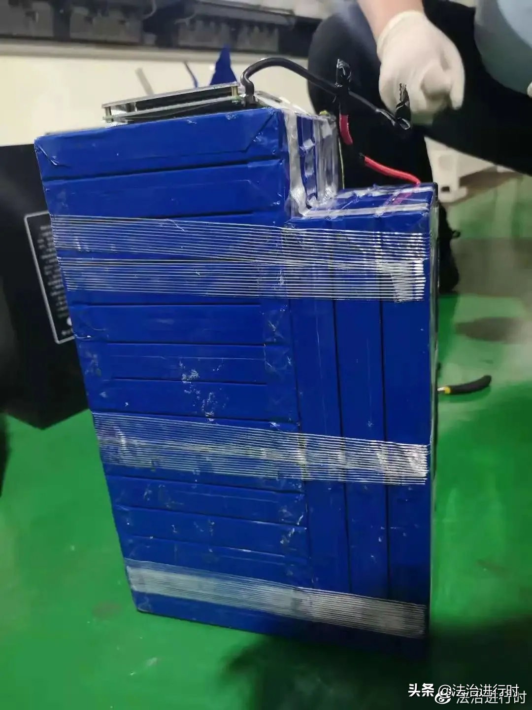 电动自行车电池48v53安违法,电动自行车充电桩乱象调查