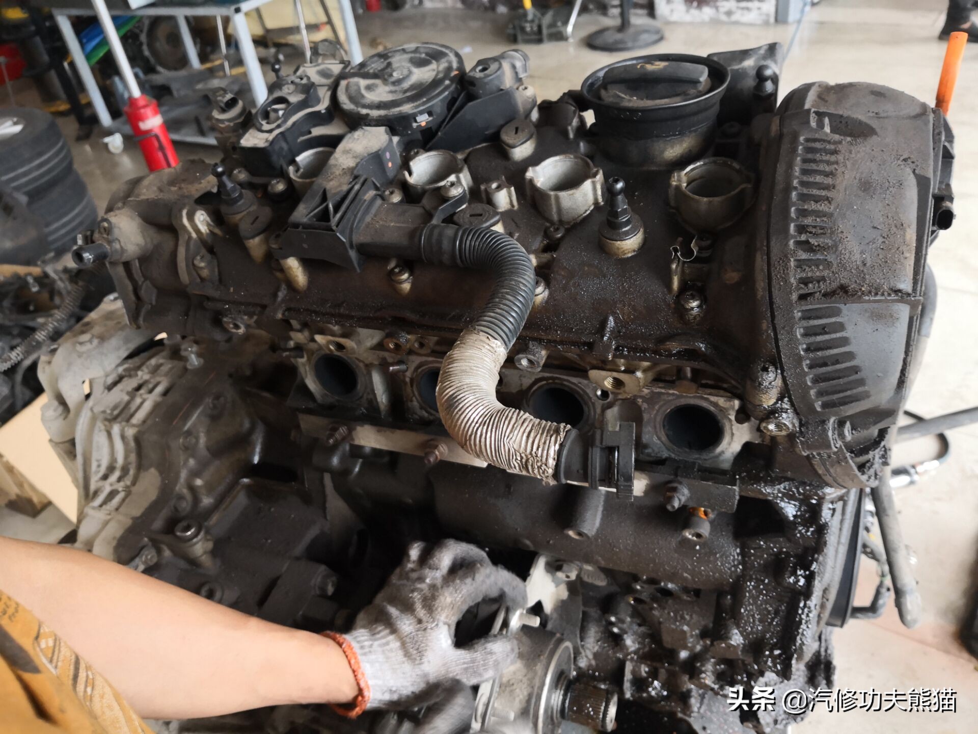 大众途观发动机烧机油维修多少钱,2010款大众途观严重烧机油