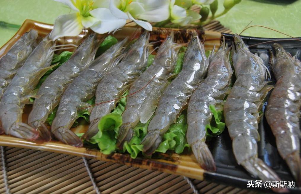 虾和维生素c同吃会导致砷中毒吗,虾和维生素c同食会过敏吗