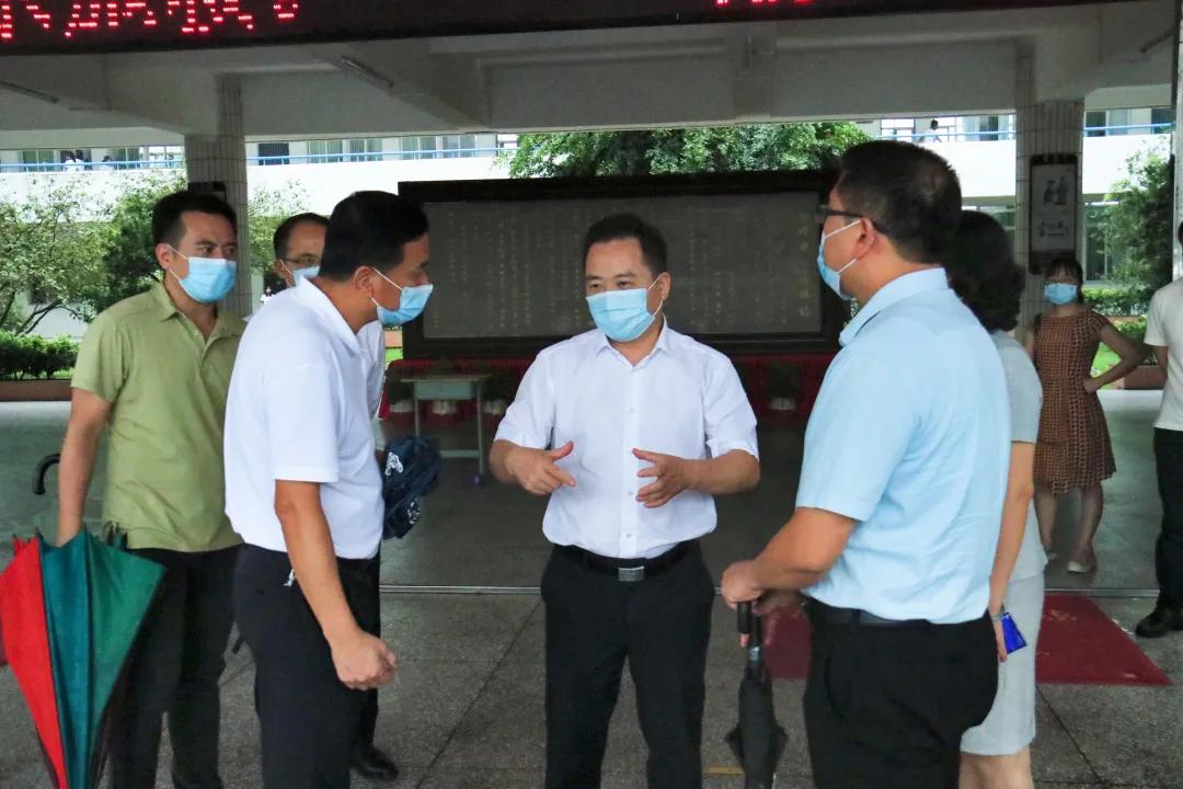 教育局领导带队巡查高考考点,县领导督导检查高考工作