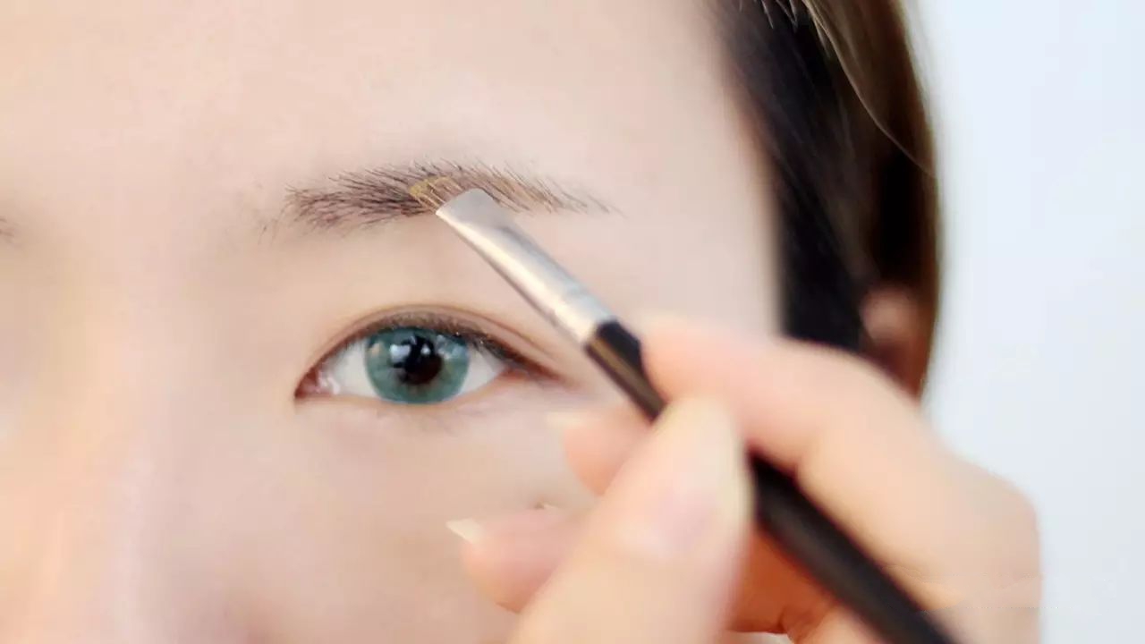 20200610大碗美妆：今日推荐必备酒红水淡妆