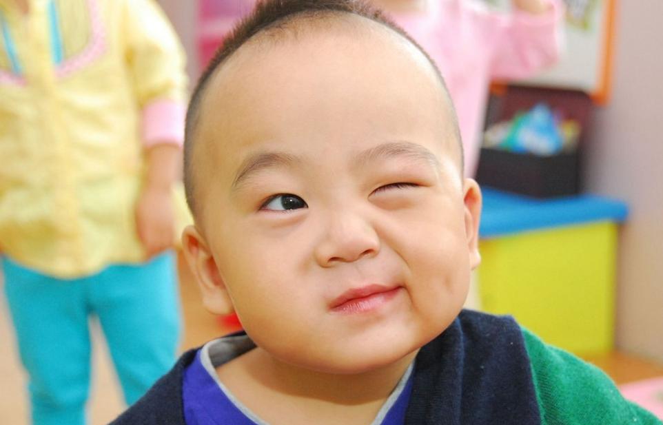 1000多万的玩具被熊孩子搞坏了,一群熊孩子的杰作