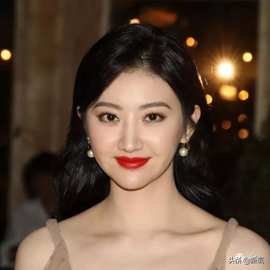 景甜修复之后的双眼皮是多宽,景甜修复后的双眼皮多宽