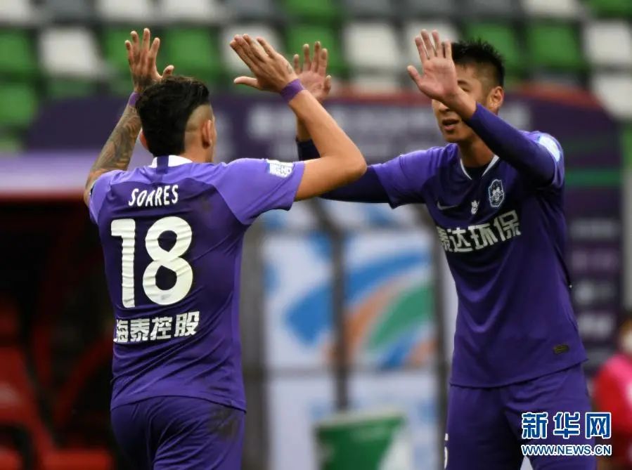 脱胎换骨？大胜长春亚泰击碎外界质疑！苏亚雷斯梅开二度终于找回自己球靴