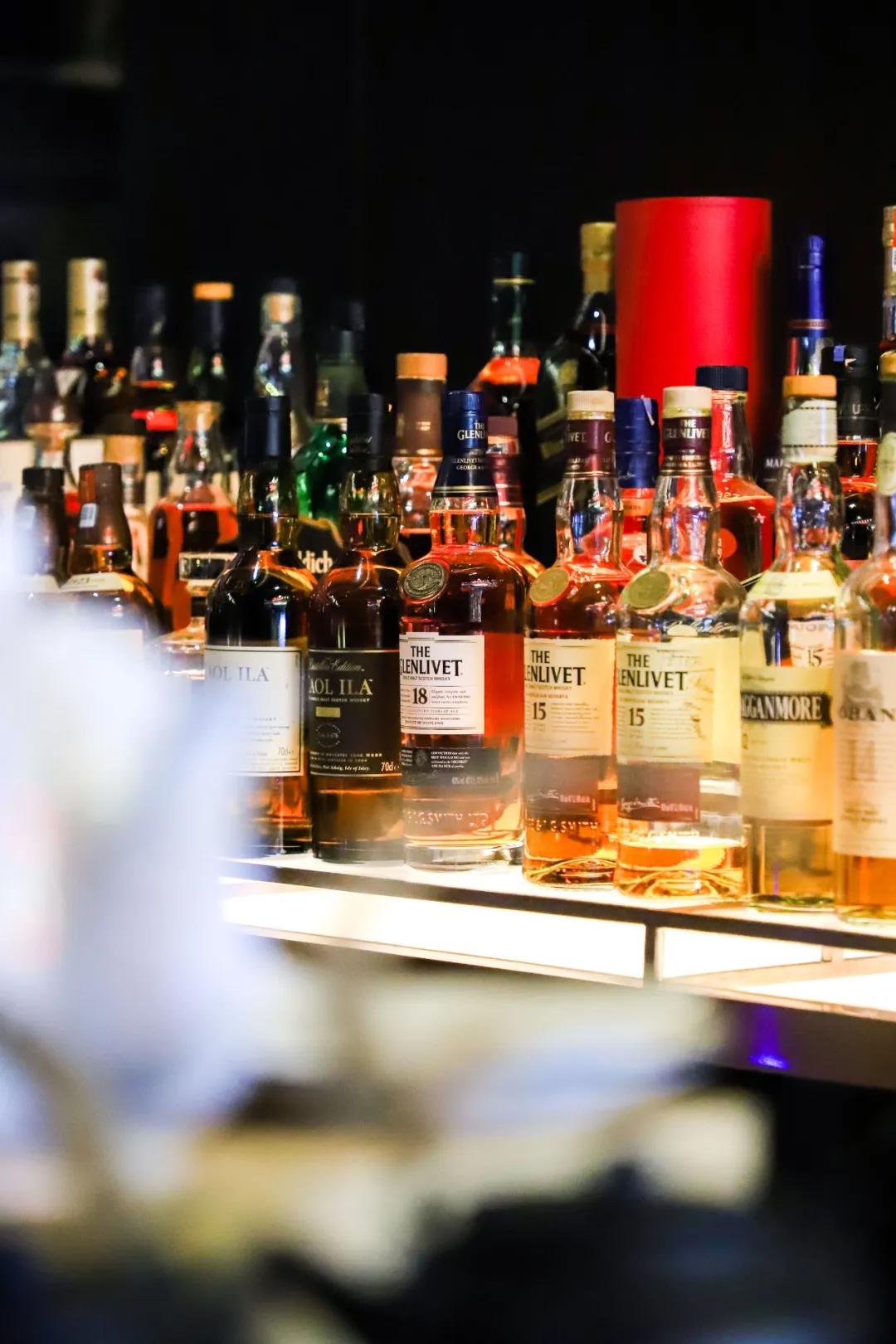 淮海路“红牌”倾城出动,回顾TA的精彩8小时