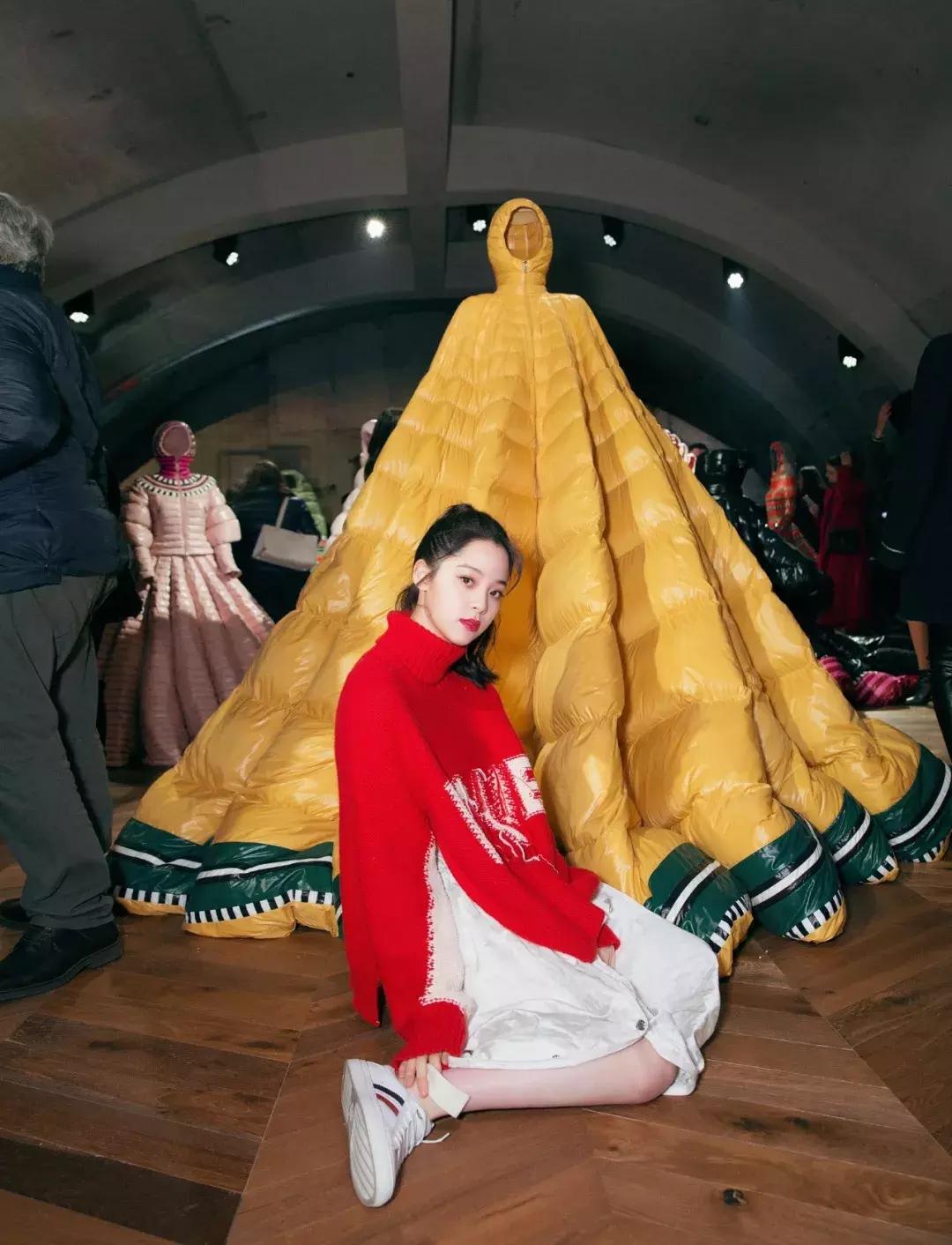 米兰时装周明星最佳看秀造型,米兰时装周明星看秀造型