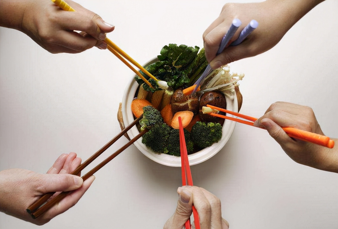 口苦口臭是幽门螺杆菌吗,幽门螺杆菌能导致口臭口苦吗