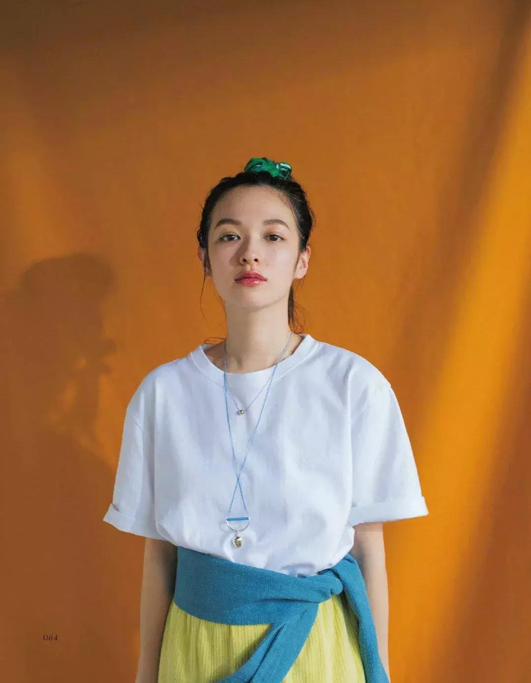 t恤穿久了偶尔也要换个风格,t恤穿好几年不旧的洗法