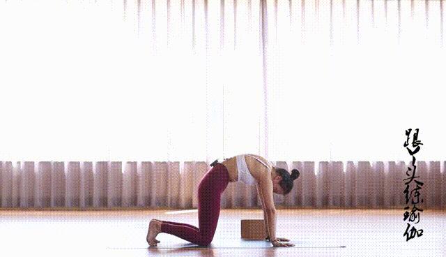 跟着视频练肩颈,跟着视频练瑜伽