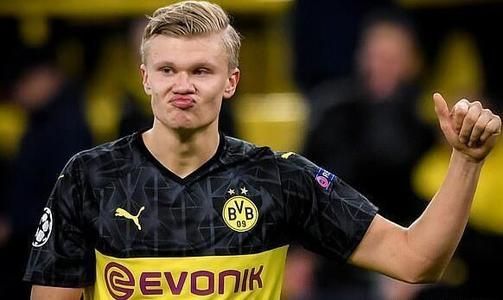 梅西拿世界杯冠军c罗成球王了,球仙梅西