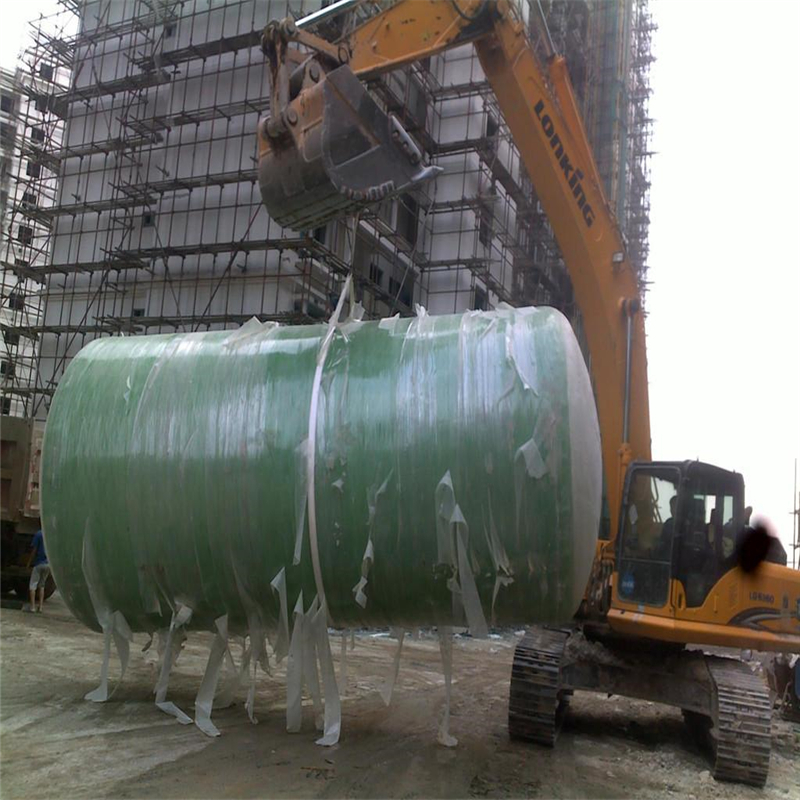 一体化玻璃钢化粪池排污处理,玻璃钢化粪池顶部与地面怎么处理