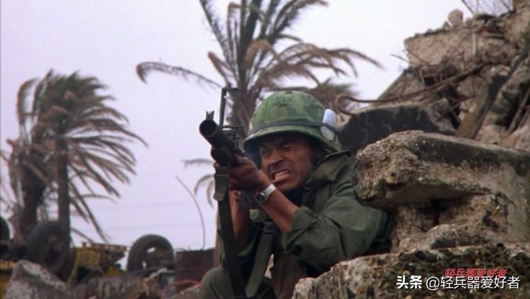 神级反战电影：战场无诗意，全金属外壳也拯救不了荒芜的灵魂