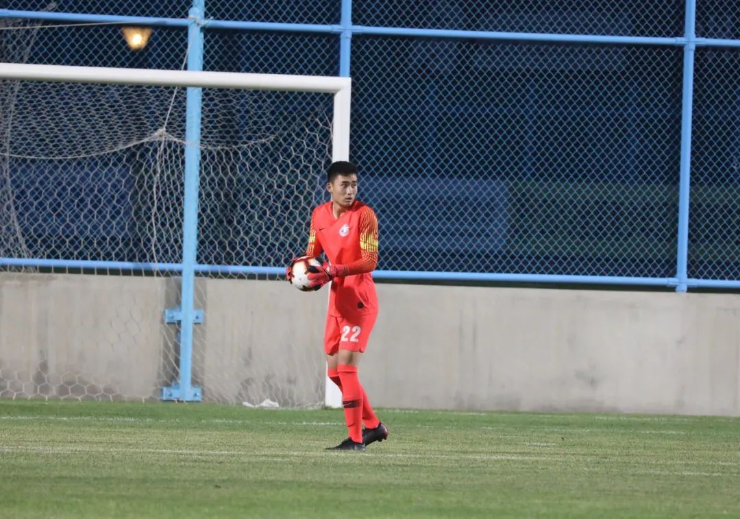 大连人王金帅比赛集锦,大连人现任守门员