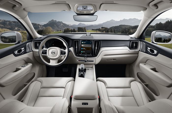 37.79万元起售沃尔沃新款xc60上市,欧洲杯助兴产品