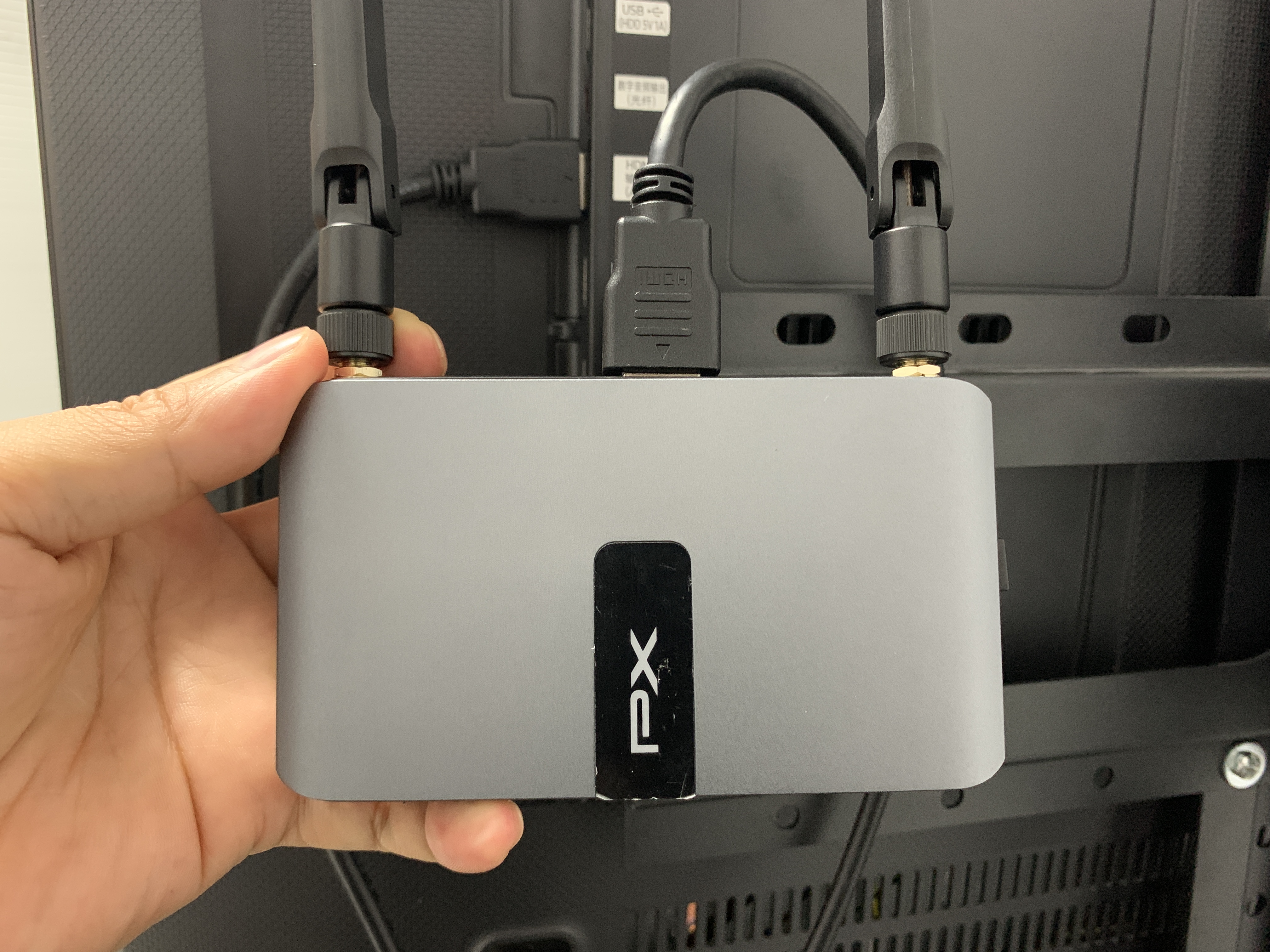 hdmi转vga线如何连接投影仪,投影仪可以不用hdmi线无线连接吗