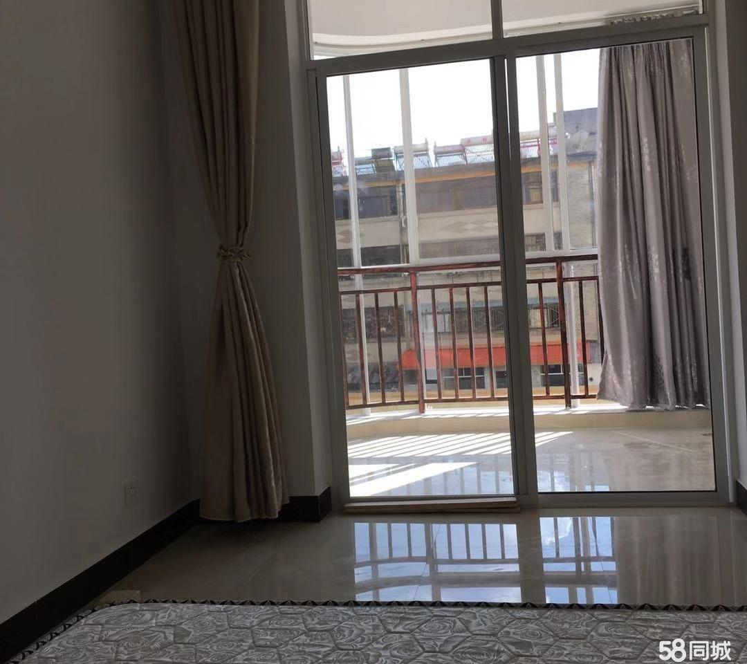 鍖楁鎴垮瓙杞 (瑁呬慨浜嗕竴骞寸殑鎴垮瓙鏋佺畝鍖楁)