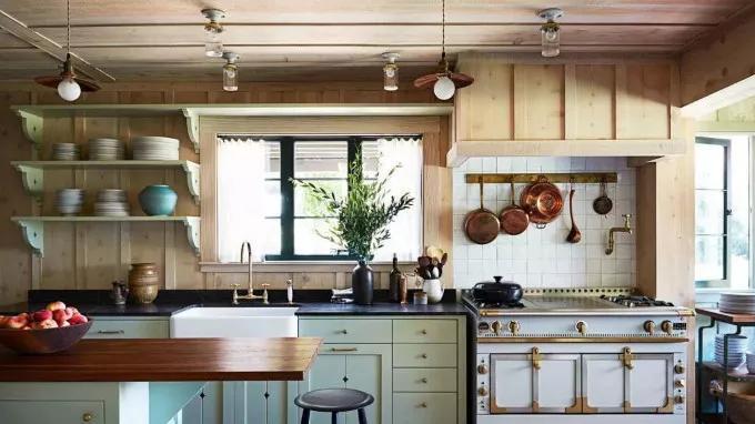 40岁的安妮海瑟薇写真,安妮海瑟薇经典黑色造型