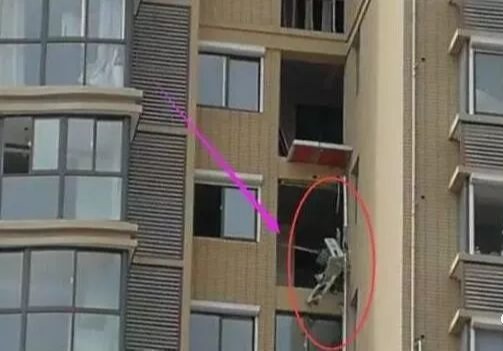 空调r32制冷剂为什么会爆炸视频,空调移机后发生爆炸是怎么回事