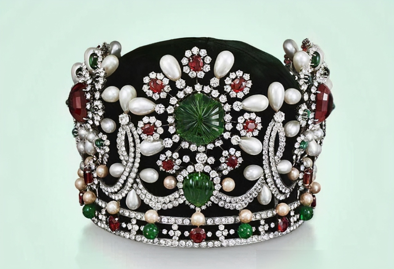 祖母绿宝石首饰,历史上著名祖母绿珠宝