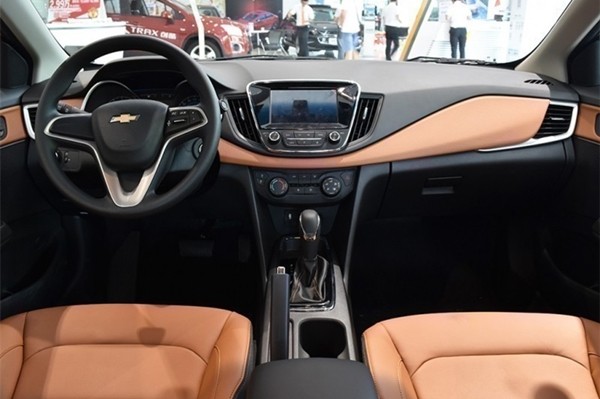 “中国特供”们今年如何？1系倒数，最后一名简直活该！