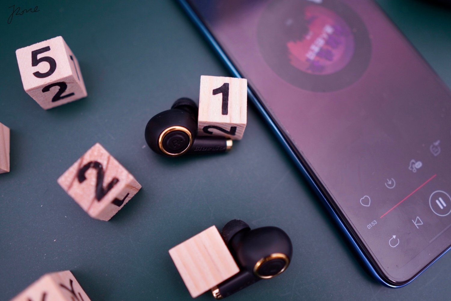 听到想听，Bluedio蓝弦Particle真无线耳机，让音乐更无拘无束