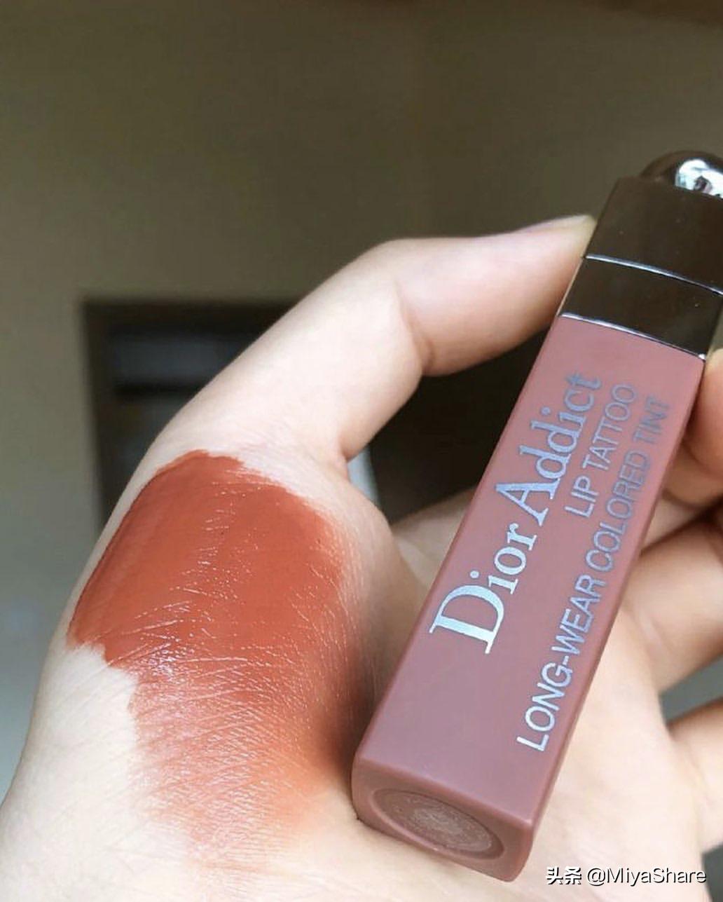 满满高级感超显白的奶茶色,奶茶色才是时尚榜一霸好看显气质