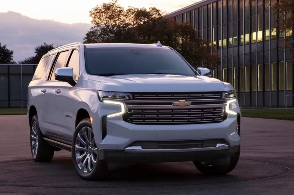 加长凯雷德落地价格,美式凯迪拉克老款多少钱