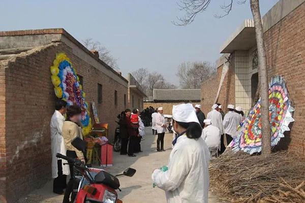 农民不遵守规定,农村不成文的规矩